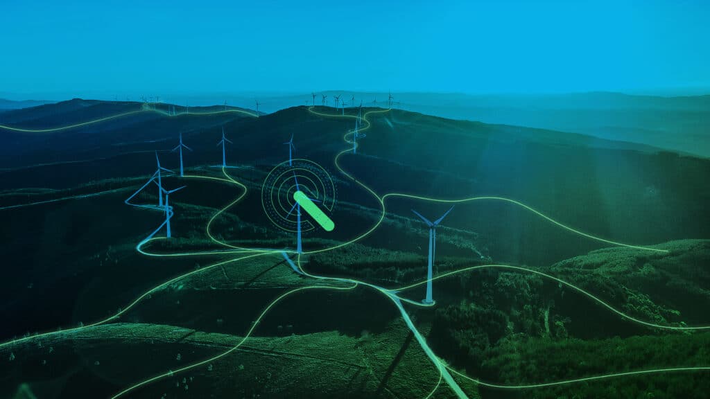 Eine malerische Hügellandschaft mit mehreren Windturbinen, überlagert von digitalen grünen Linien und einer zielähnlichen Grafik, symbolisiert die intelligente Technologieintegration in die erneuerbare Energieerzeugung - wie ein virtuelles Kraftwerk, das Berlin mit Hamburg verbindet.